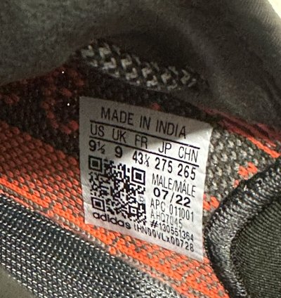 Yeezy 350 Carbon Beluga