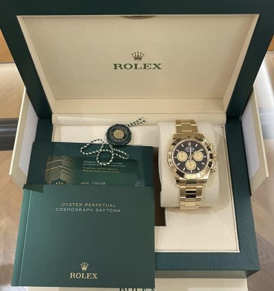 Rolex Daytona Cosmograph Daytona 126508 Yellow Gold Black Dial