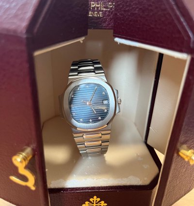 Patek Philippe Nautilus 3800 Factory Diamond Index