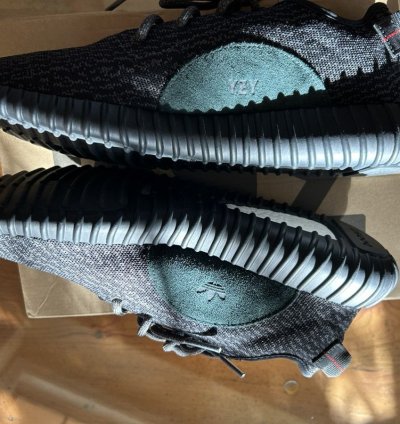 Yeezy 350 Pirate Black V1 2023