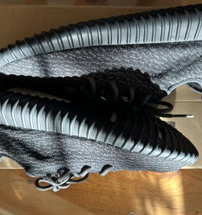 Yeezy 350 Pirate Black V1 2023