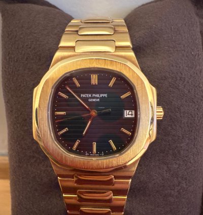 Patek Philippe Nautilus 3900 Full Set Yellow Gold