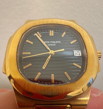 Patek Philippe Nautilus 3900 Full Set Yellow Gold