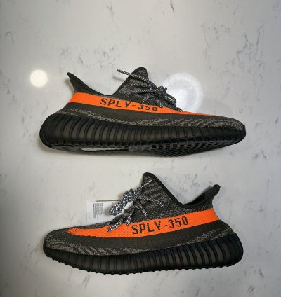 Yeezy 350 V2 - Carbon Beluga Sz M10 5 new