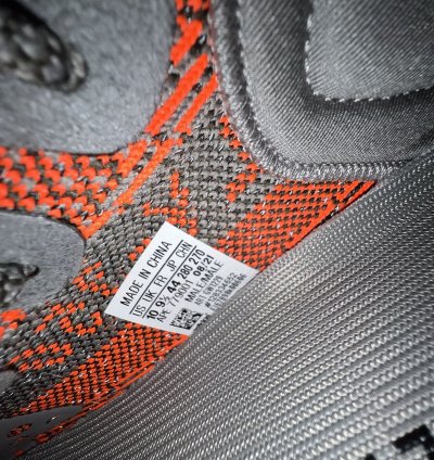 Yeezy 350 V2 Beluga