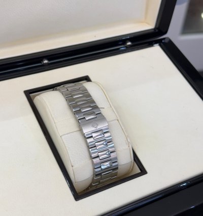 Patek Philippe Nautilus 40mm Blue Del 2011 Excellent Condition Full Set Con Documenti Scatola Patek