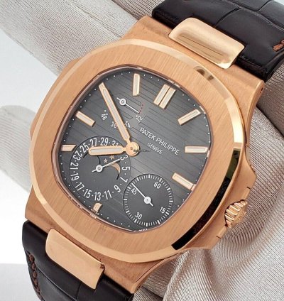 Patek Philippe Nautilus 40mm Rose Gold Watch 5712r-001 Box Papers