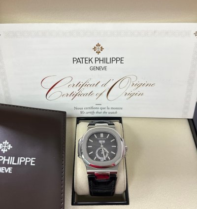 Patek Philippe Nautilus 40mm Stainless Steel 5726