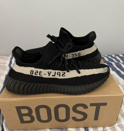 Yeezy 350 V2 Core Black White