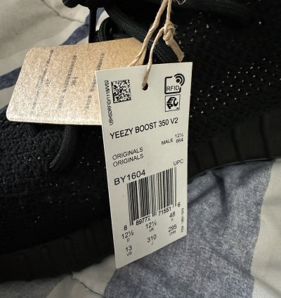 Yeezy 350 V2 Core Black White
