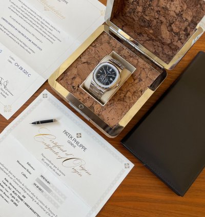 Patek Philippe Nautilus 40th Anniversary Chronograph Ltd Edition - 5976 1g