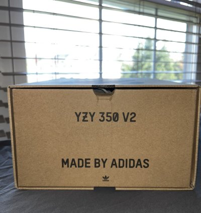 Yeezy 350 V2 Granite Adidas - Size 10 5 Ds