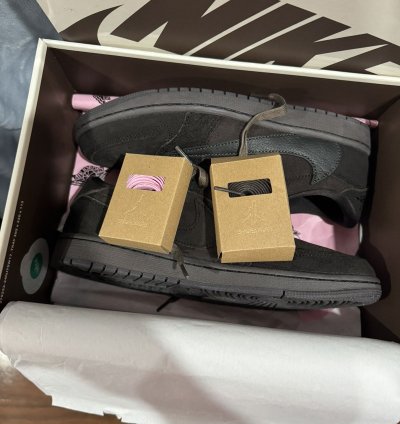 Air Jordan 1 Low