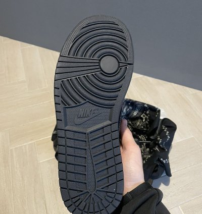 Air Jordan 1 Low Black Phantom