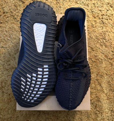 Yeezy 350 V2 Onyx
