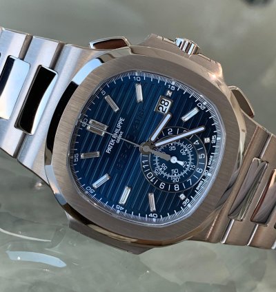 Patek Philippe Nautilus 40th Anniversary White Gold Blue Dial - 5976 1g Limited Edition Timepiece Introduced In 2016 To Commemorate The 40th Anniversary Of The Nautilus Collection 5976 1g-001