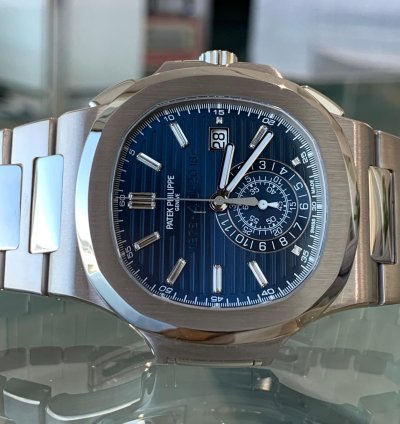 Patek Philippe Nautilus 40th Anniversary White Gold Blue Dial - 5976 1g Limited Edition Timepiece Introduced In 2016 To Commemorate The 40th Anniversary Of The Nautilus Collection 5976 1g-001