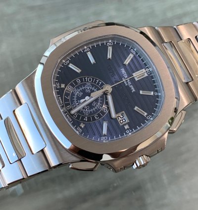 Patek Philippe Nautilus 40th Anniversary White Gold Blue Dial - 5976 1g Limited Edition Timepiece Introduced In 2016 To Commemorate The 40th Anniversary Of The Nautilus Collection 5976 1g-001