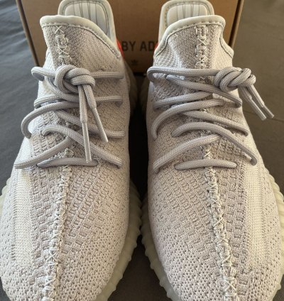 Yeezy 350 V2 Tail Light Adidas - Size 8