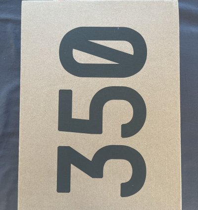 Yeezy 350 V2 Tail Light Adidas - Size 8