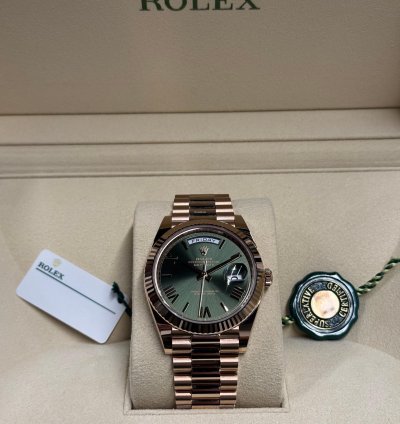 Rolex Day-date 40 40mm - 228235 - Olive Dial - Anniversary - 2024 - Rose Gold