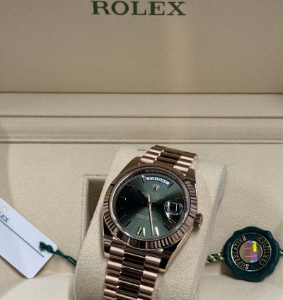 Rolex Day-date 40 40mm - 228235 - Olive Dial - Anniversary - 2024 - Rose Gold