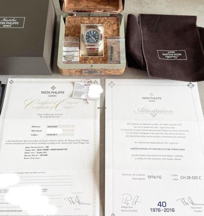Patek Philippe Nautilus 44 White Gold 40th Anniversary 5976 1g-001 Like New 2017 Full Set