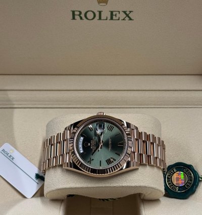 Rolex Day-date 40 40mm - 228235 - Olive Dial - Anniversary - 2024 - Rose Gold