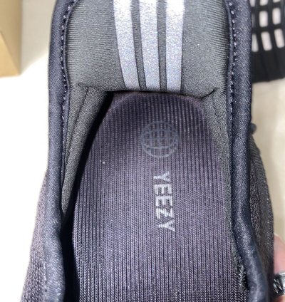 Yeezy 350v2 Onyx