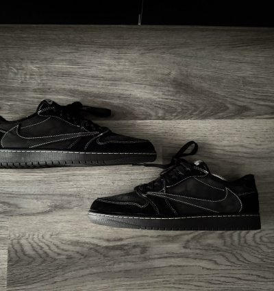 Air Jordan 1 Low Travis Scott Phantom