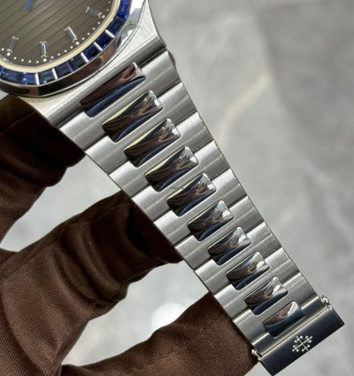 Patek Philippe Nautilus 5711 111p-001