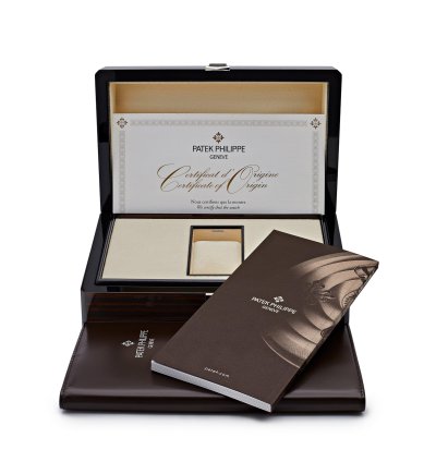 Patek Philippe Nautilus 5711 111p-001 Platinum Blue Sapphire