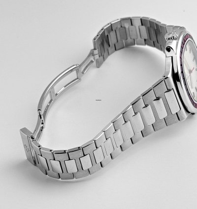Patek Philippe Nautilus 5711 112p-010 Platinum White Dial Ruby Bezel