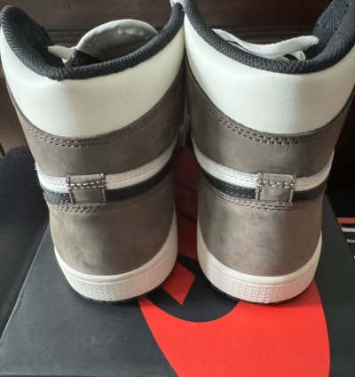 Air Jordan 1 Mocha Retro High Og