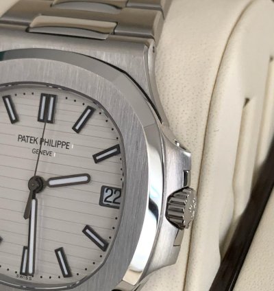 Patek Philippe Nautilus 5711 1a 2012 Full Set