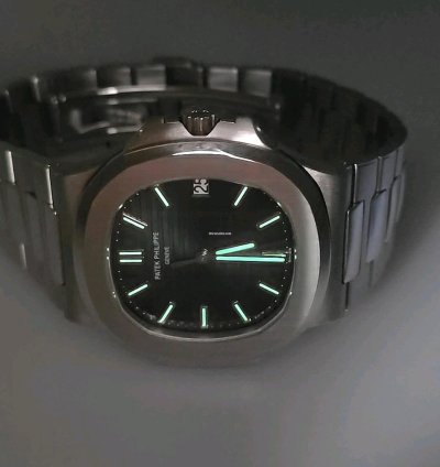 Patek Philippe Nautilus 5711 1a 40mm Blue Dial Auto Watch 2008 Papers