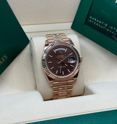 Rolex Day-date 40 40mm 18k Rose Gold Chocolate Motif Dial 228235 Complete Set