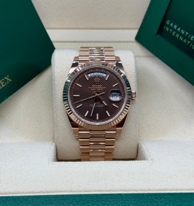 Rolex Day-date 40 40mm 18k Rose Gold Chocolate Motif Dial 228235 Complete Set