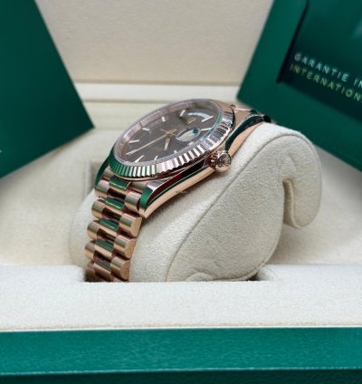 Rolex Day-date 40 40mm 18k Rose Gold Chocolate Motif Dial 228235 Complete Set