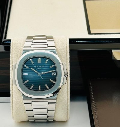 Patek Philippe Nautilus 5711 1a Blue Dial