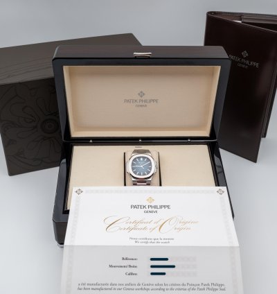 Patek Philippe Nautilus 5711 1a Blue Dial Steel Bracelet Full Set