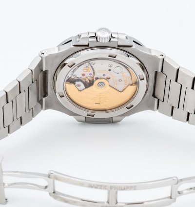 Patek Philippe Nautilus 5711 1a Blue Dial Steel Bracelet Full Set