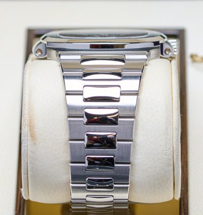 Patek Philippe Nautilus 5711 1a Blue Service 2025