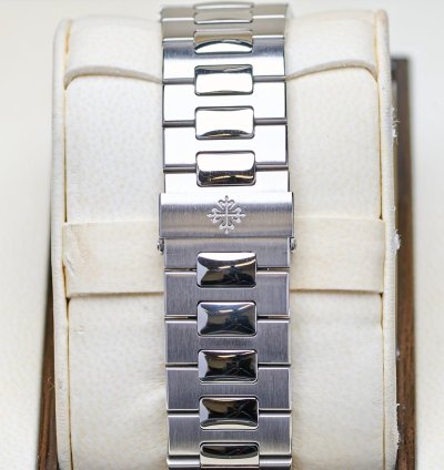 Patek Philippe Nautilus 5711 1a Blue Service 2025