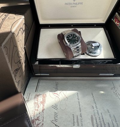 Patek Philippe Nautilus 5711 1a Green Factory Dial Orig Blue Dial Cal 315 Extract Of The Archives