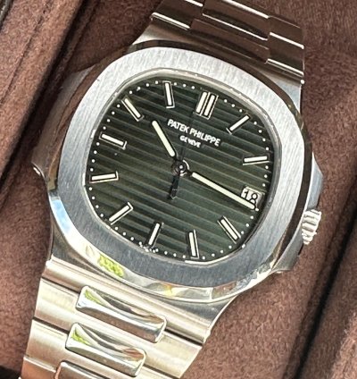 Patek Philippe Nautilus 5711 1a Green Factory Dial Orig Blue Dial Cal 315 Extract Of The Archives