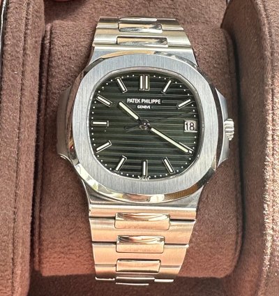 Patek Philippe Nautilus 5711 1a Green Factory Dial Orig Blue Dial Cal 315 Extract Of The Archives