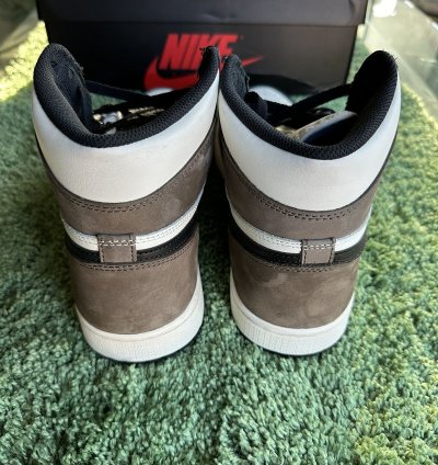 Air Jordan 1 Retro High Dark Mocha