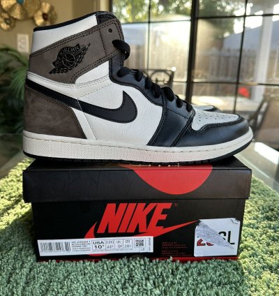 Air Jordan 1 Retro High Dark Mocha