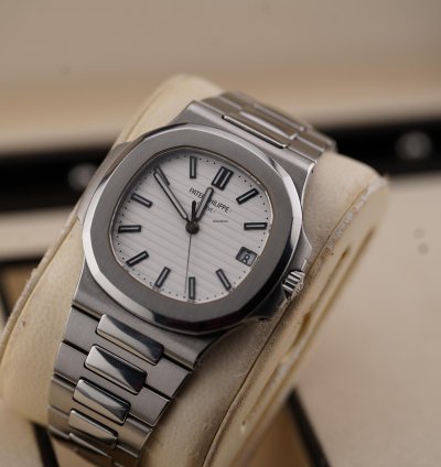 Patek Philippe Nautilus 5711 1a White Fullset st 949 Rare Discontinued Model